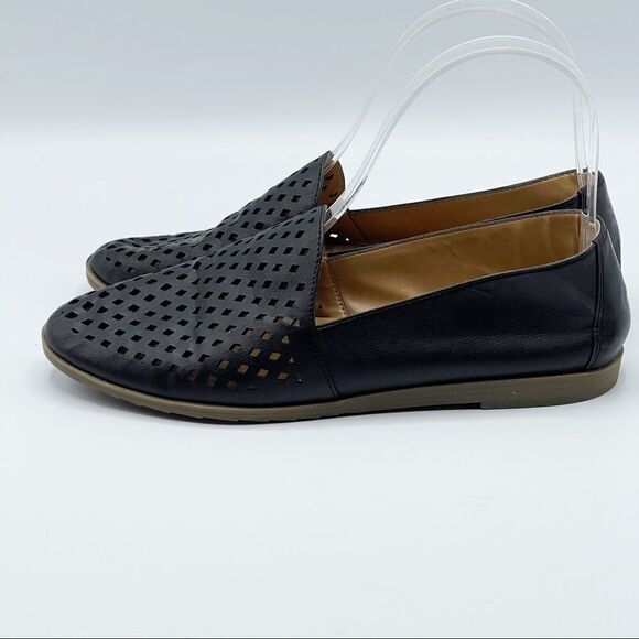 Franco Sarto Frontier 2 laser cut out leather slip on flats - Picture 1 of 8